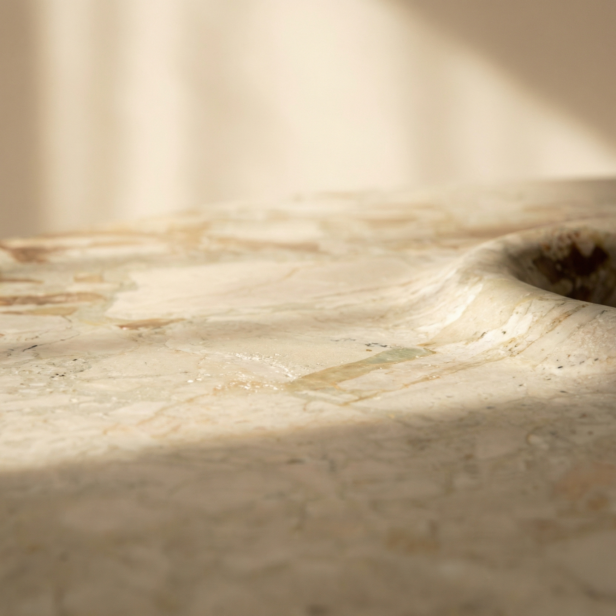 Anti side table — marble surface texture and light interaction