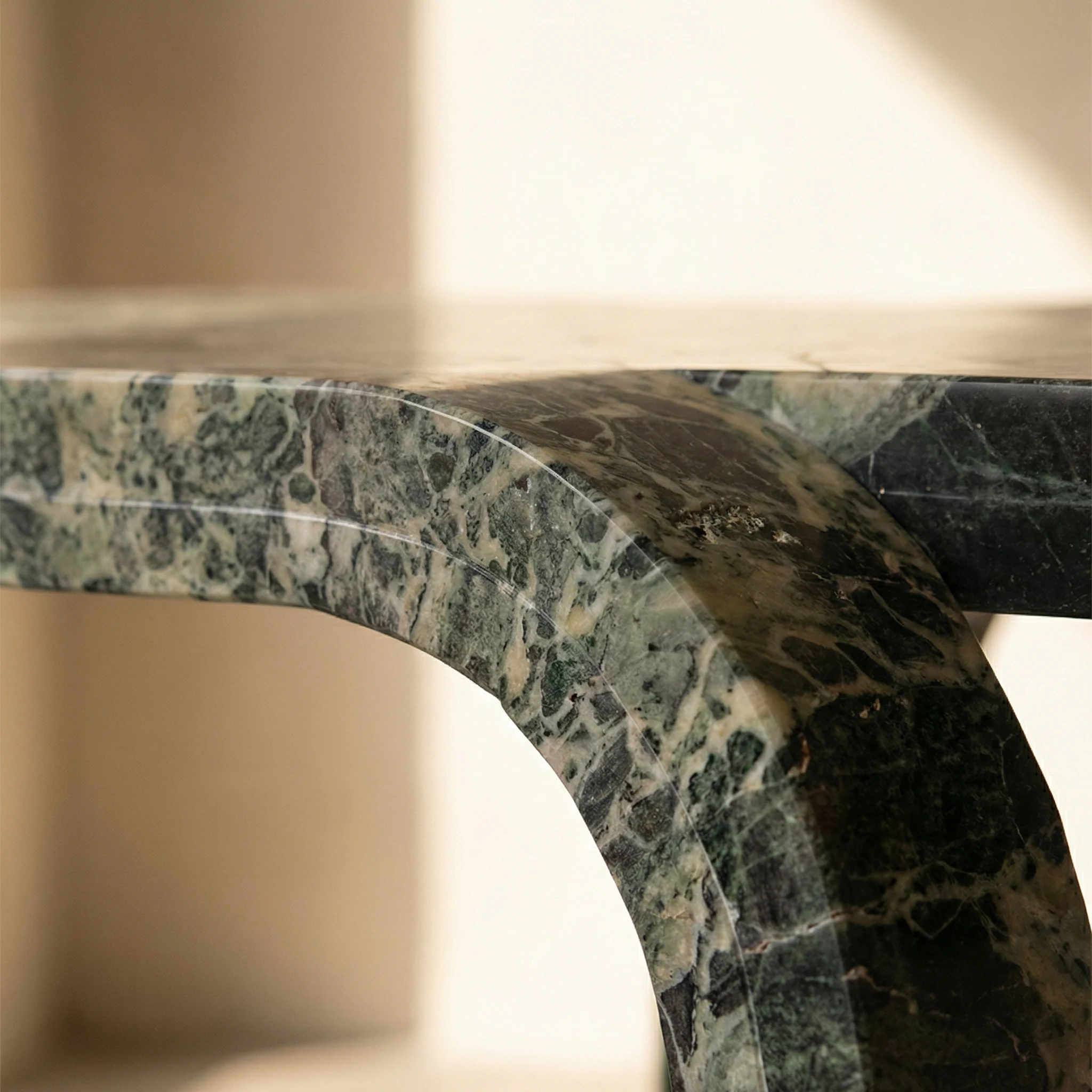 Edge and crease profile detail