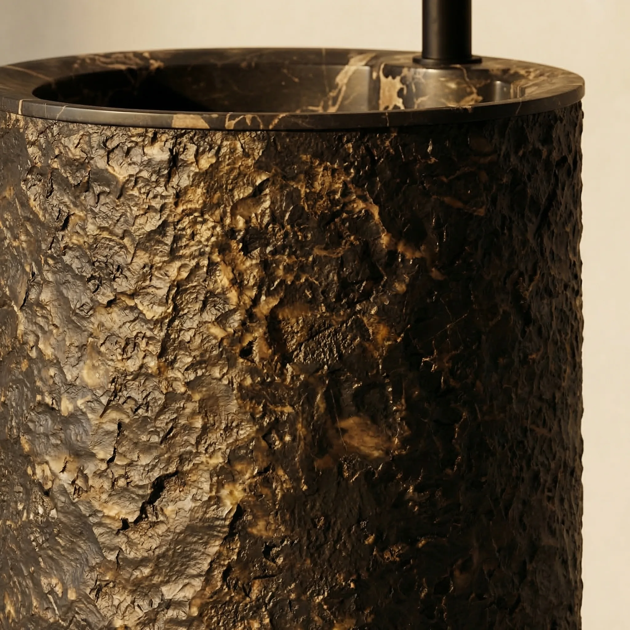 Bronze marble veining